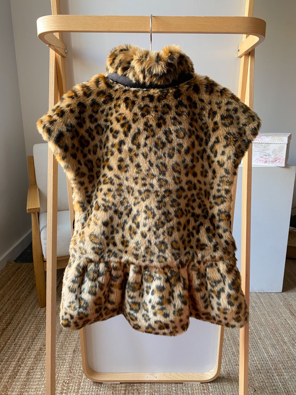 Меховой жилет  Monnalisa, 128