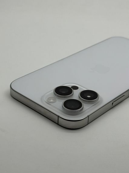 iPhone 16 Pro Max 256Gb White Titanium SIM+eSIM