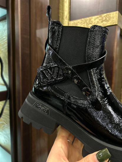 Ботинки женские