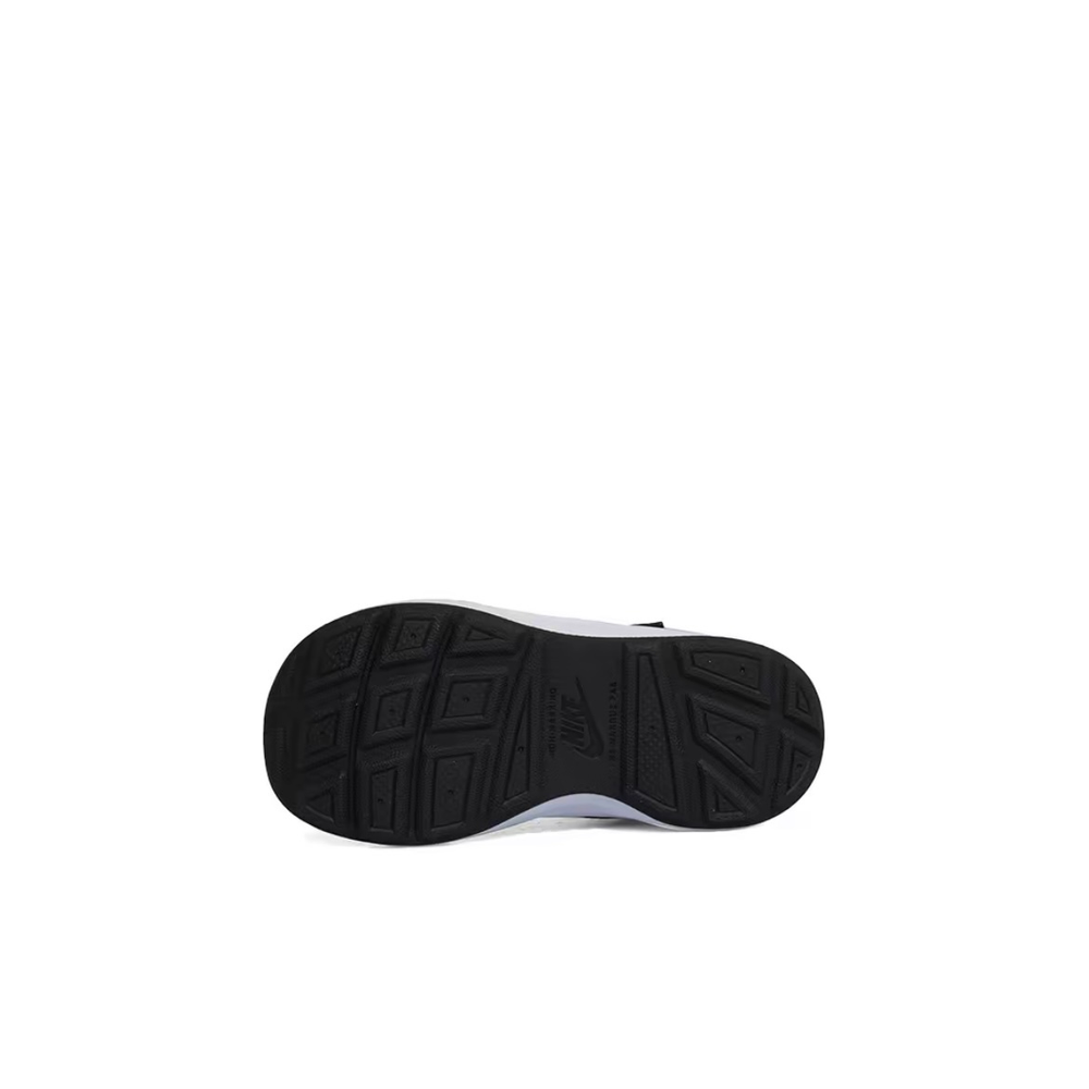 Nike Wearallday "Black White"