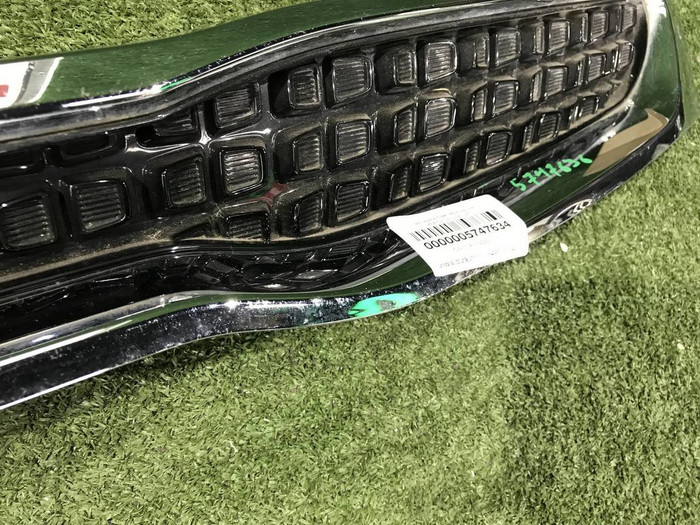 Решетка радиатора KIA Rio 4 X-Line (2017-2020)