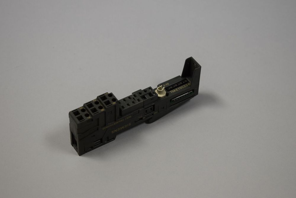 SIEMENS 6ES7193-4CB10-0AA0