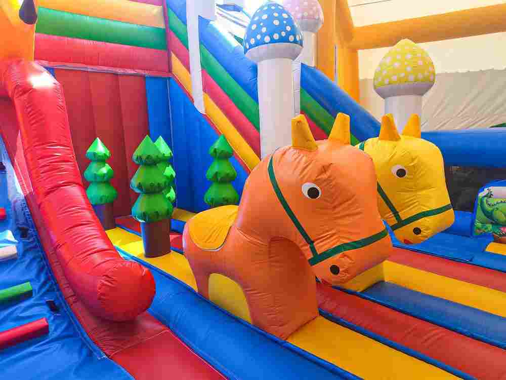 Коммерческий надувной батут «Просто сказка», 10x6x6 м