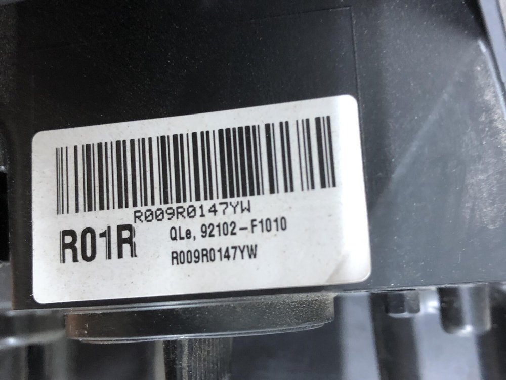 Фара правая галоген Kia Sportage 4 (QL) 16-18 Б/У Оригинал 92102F1010