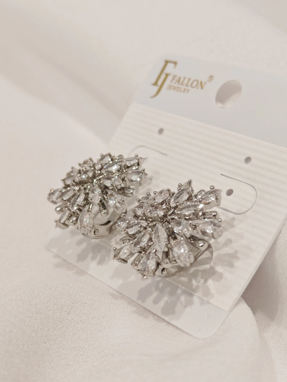 Серьги Fallon «Сияние» Silver