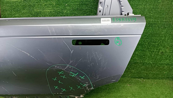 Дверь задняя левая Range Rover Velar (2017-н.в.)