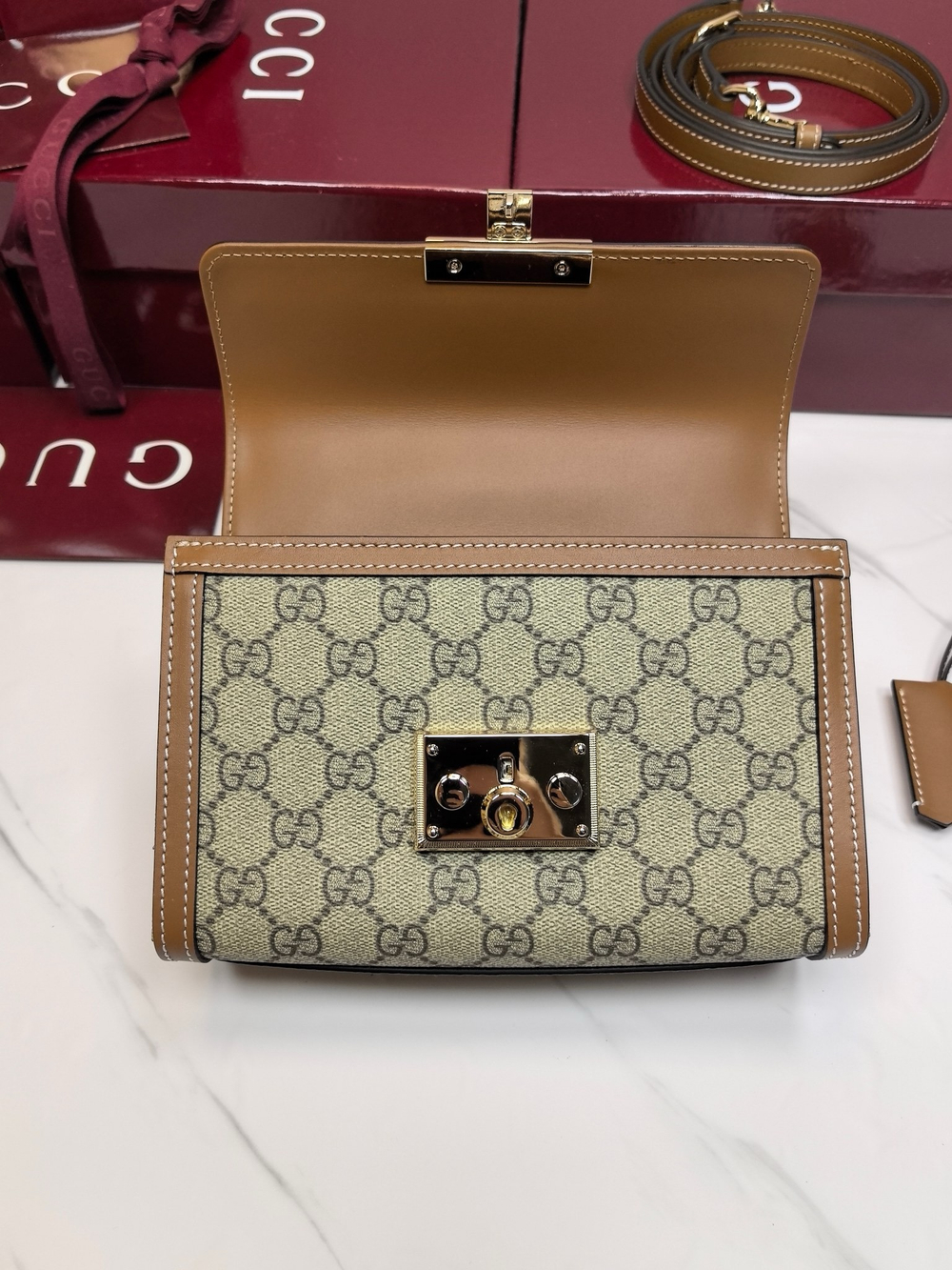 Padlock top handle bag