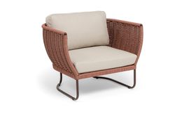 "Фиджи" кресло плетеное из роупа, каркас алюминий коричневый (RAL8016) муар, роуп красный (8372) круглый tex, ткань Mossle бежевая