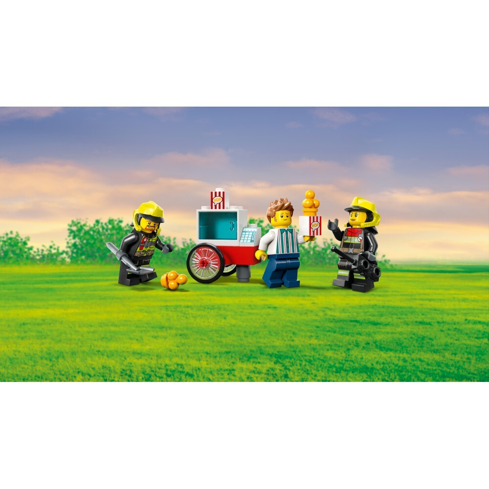 LEGO City — Пожарная часть и пожарная машина 60375 / артикул   60375  / GTIN 5702017416359