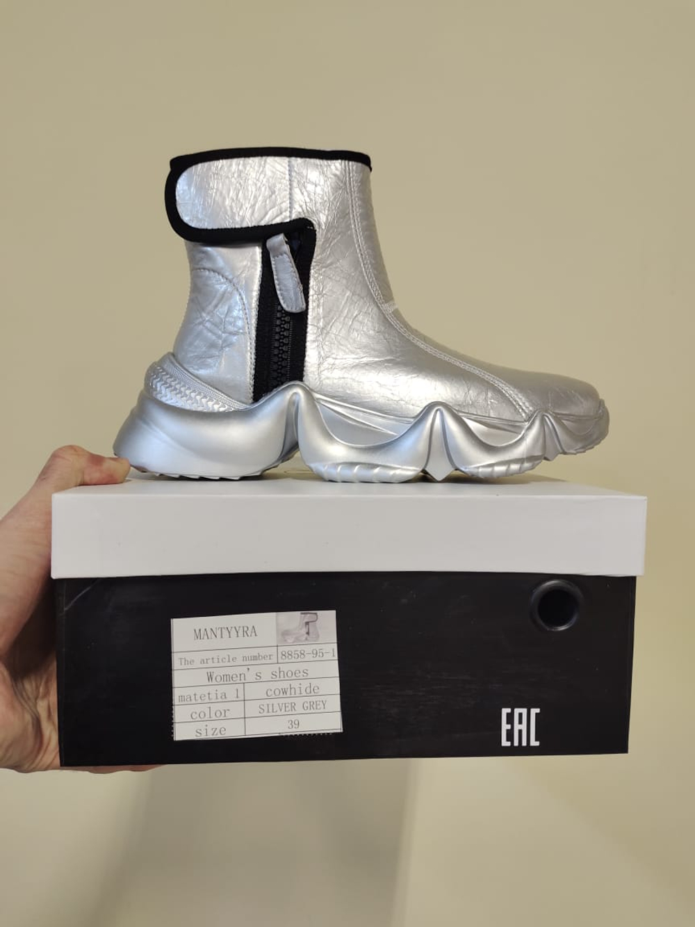 Ботинки женские MANTYYRA 8858-95-1