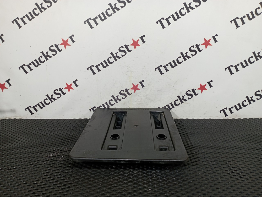 Крышка ящика АКБ 2020г.