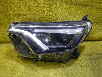 Битая Фара левая Toyota Rav 4 CA40 (2015-2019) LED