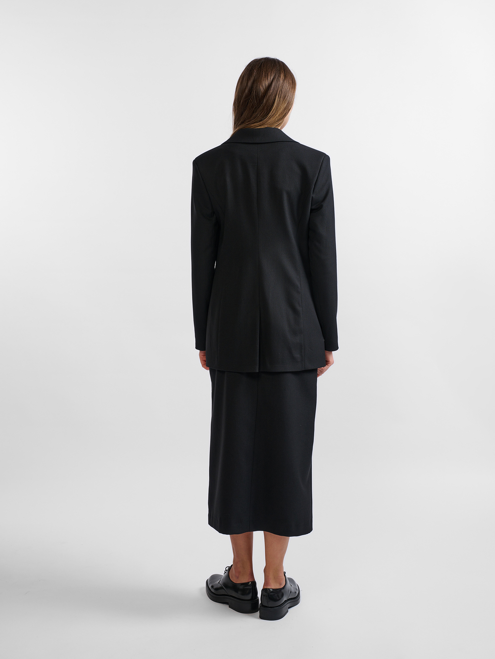 ПИДЖАК ПРИЛЕГАЮЩЕГО СИЛУЭТА