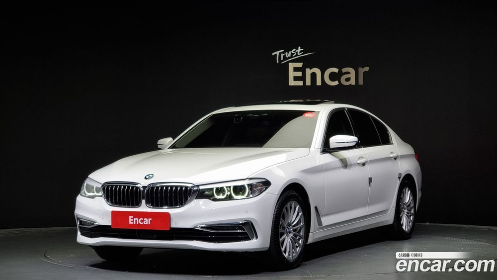 BMW 5 Series (G30) 520i Luxury (02.2020)