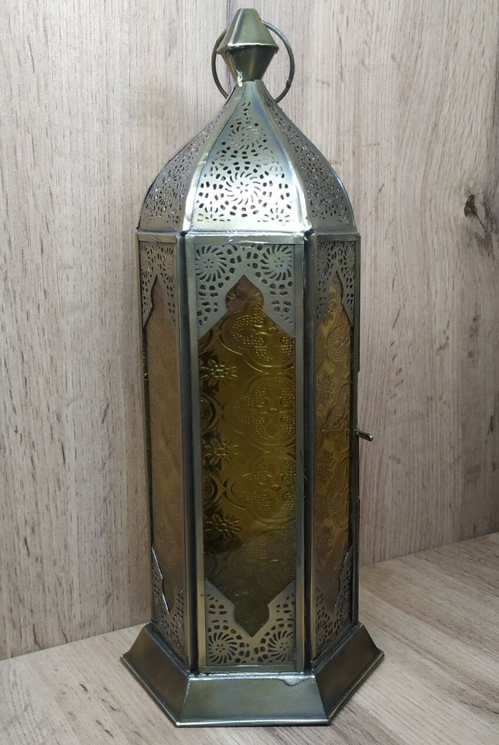Подсвечник Фонарь метал цвет золотистый, стекло цвет желтый 11,5x11,5x30,5 см