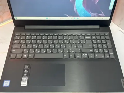 Ноутбук Lenovo S145-15IKB. Конфигурация: i3-8130U/8GB/256GB/Intel HD/Win11/HD