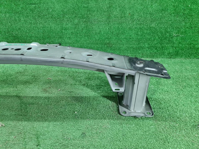 Усилитель передний Mazda CX-30 (2019-н.в.)