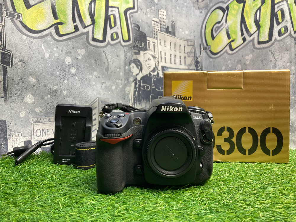 Nikon D300 (45.300 кадров) Покупка/Продажа