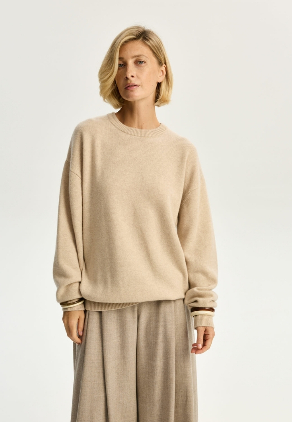 Свитер нежная классика