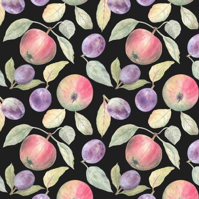 Яблоки и сливы на черном