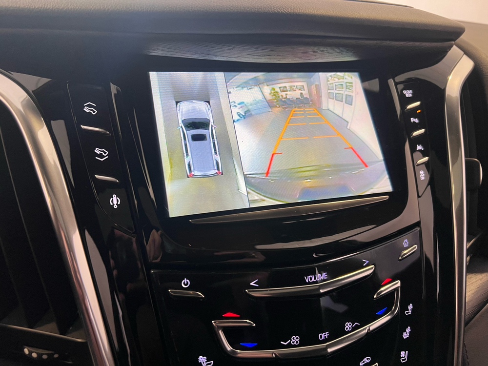 Cadillac Escalade, 2016 год