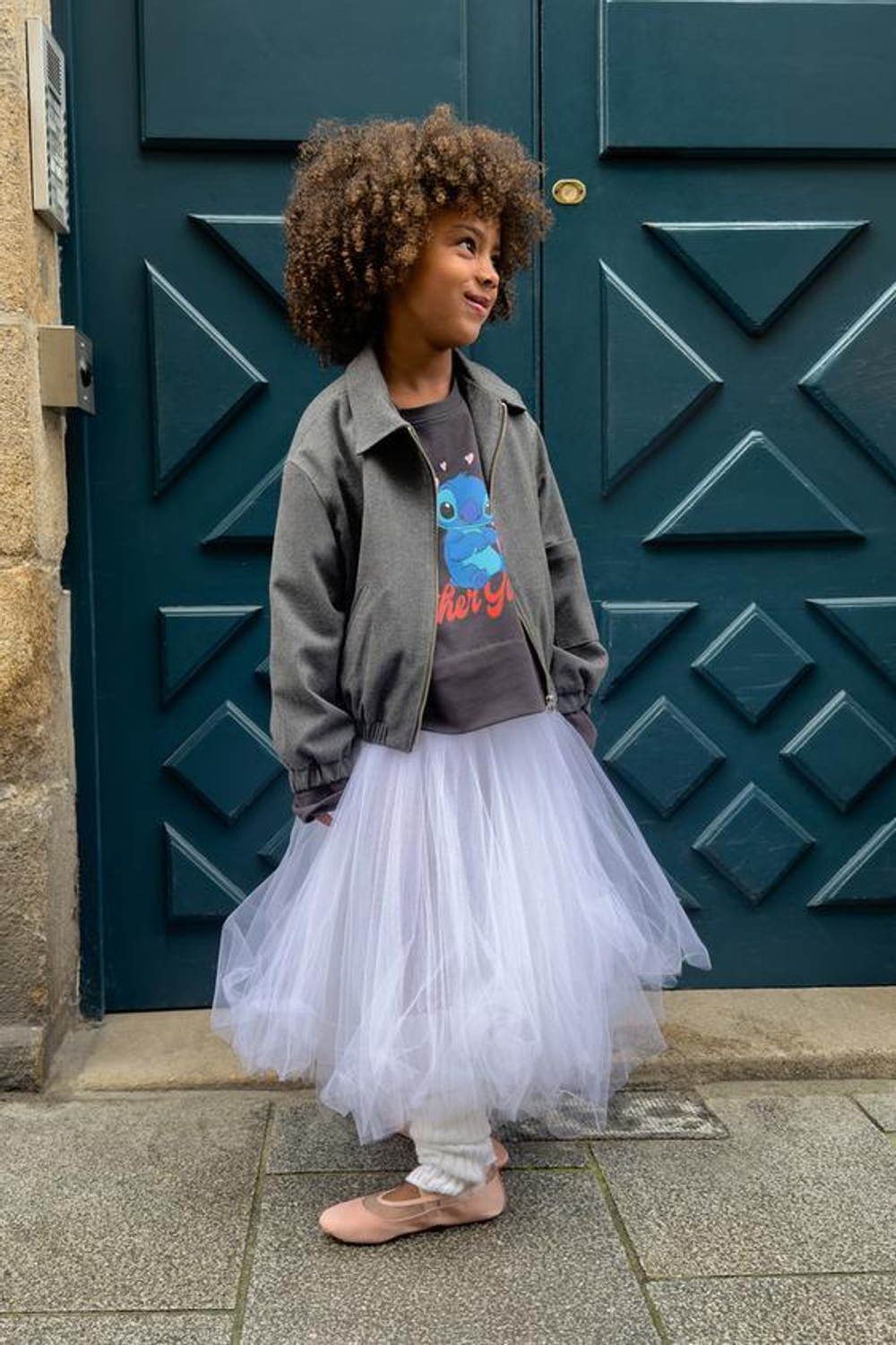 ZARA ФУТБОЛКА С ПРИНТОМ «ЛИЛО И СТИЧ» © DISNEY, АНТРАЦИТОВО-СЕРЫЙ