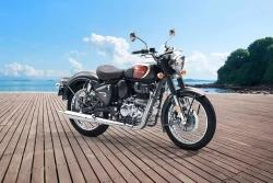 Royal Enfield Classic 350 Halcyon Black