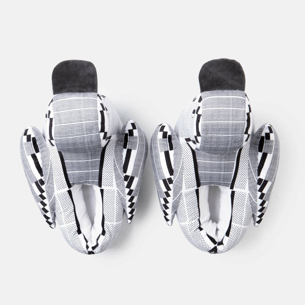 Тапочки Яндекс «Запускаем гуся» бело-черные