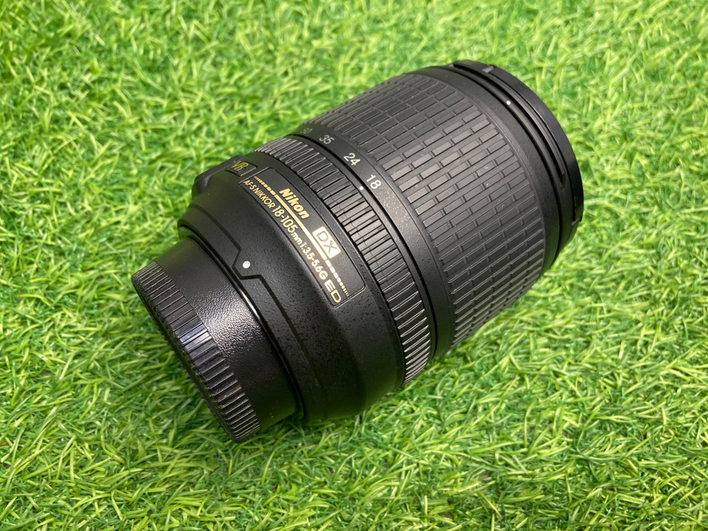 Nikon 18-105mm 3.5-5.6G AF-S ED DX VR Nikkor