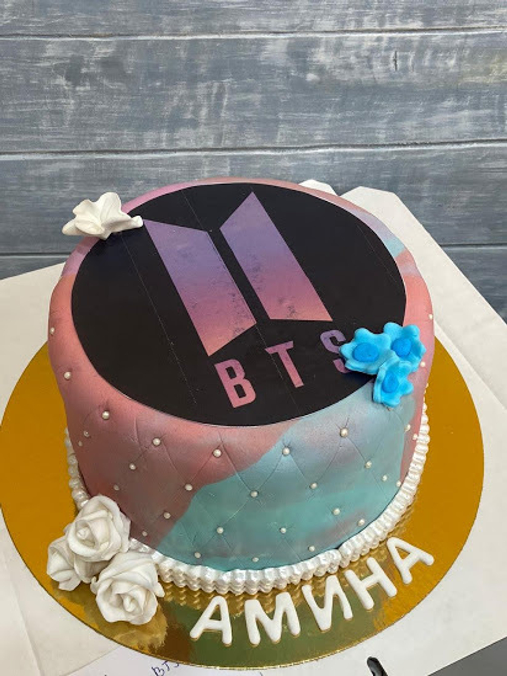 Торт фанату BTS , подростку на день рождение девочке