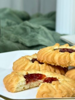 Печенье песочное с вишневым джемом 500гр