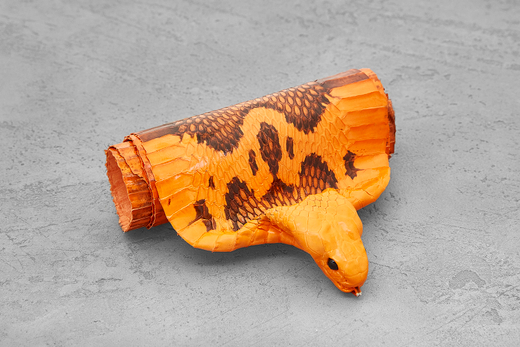 Кожа змеи с головой 940х100мм (оранжевая глянцевая)