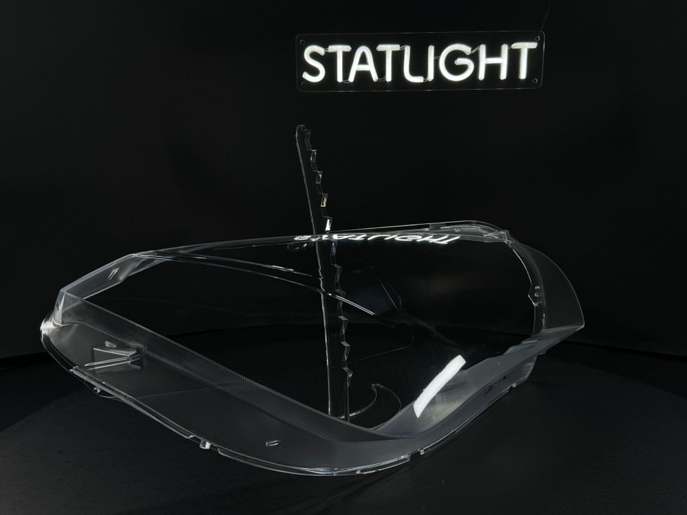 Правое стекло фары BMW X1 E84 2009-2015