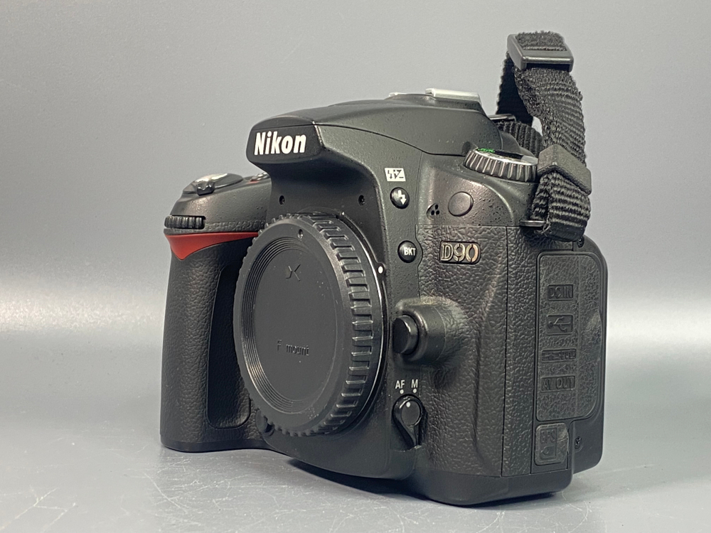 Nikon D90 7000 кадров