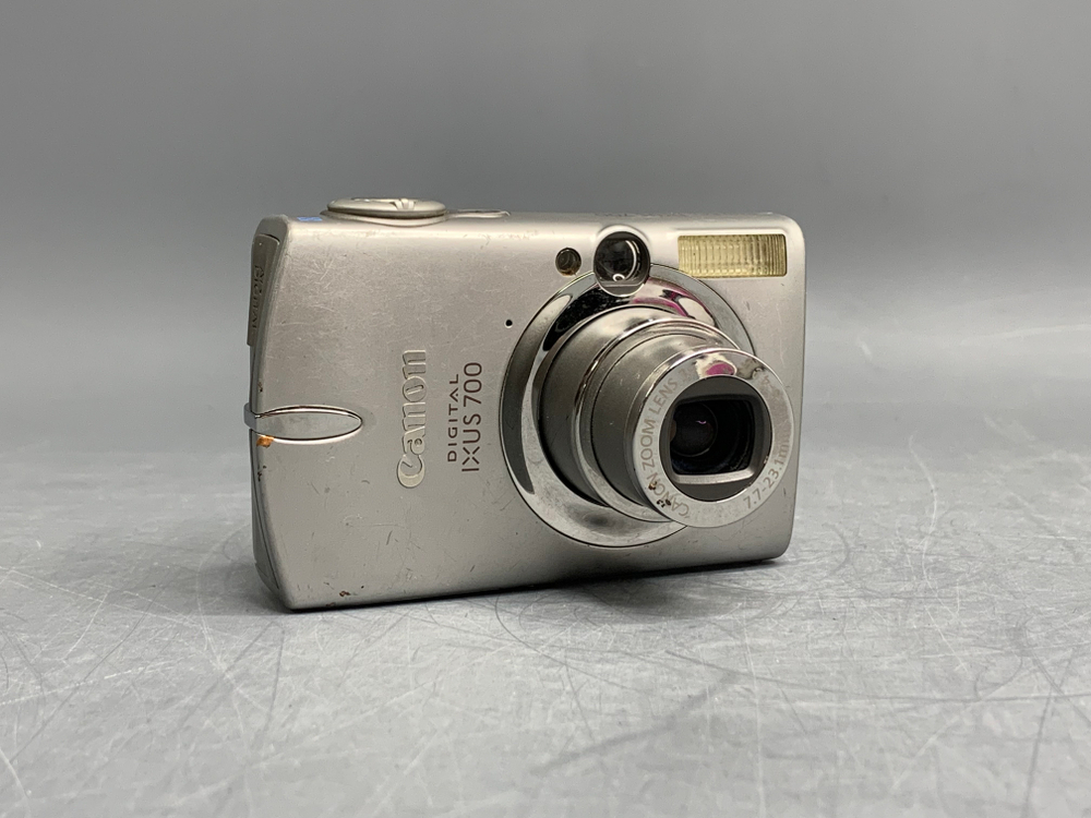 Canon IXUS 700, Нерабочий, Объектив не задвигает