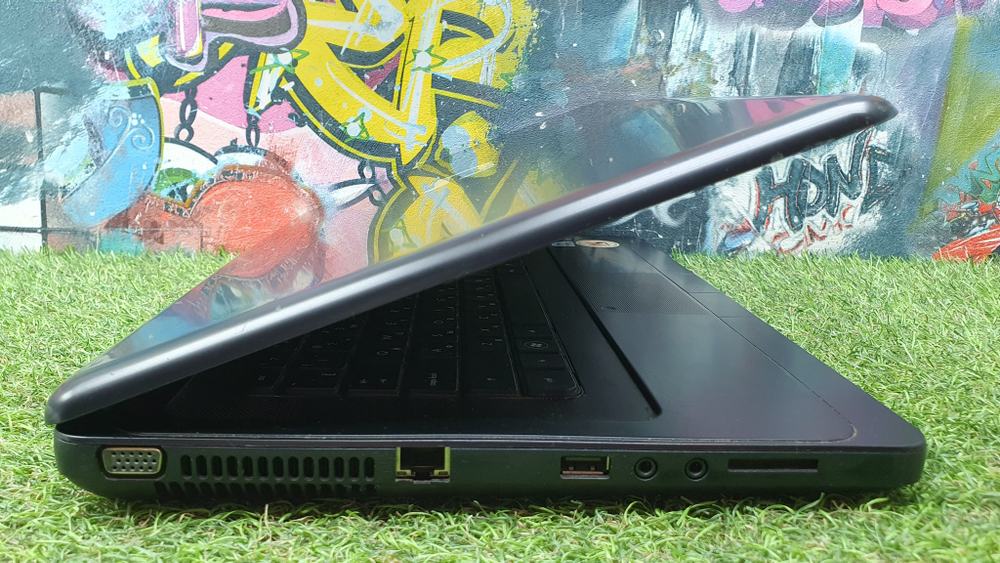 Ноутбук HP  Pentium/4 Gb