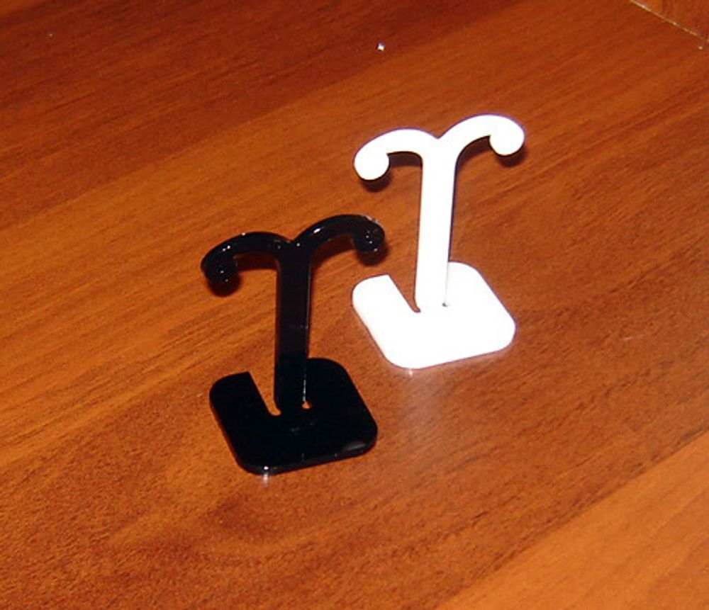 Подставка под серьги №2 Ушки малая