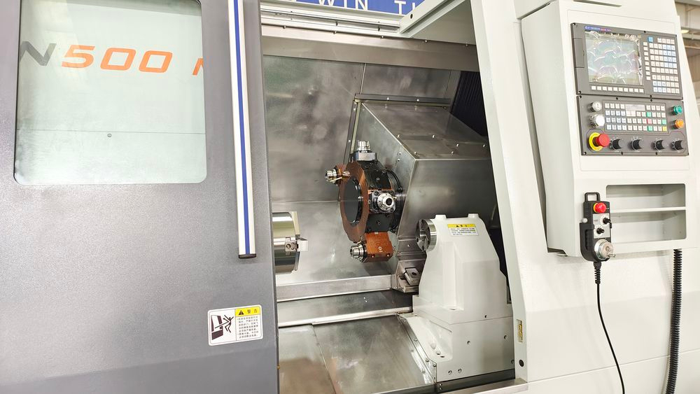 Токарный обрабатывающий центр B-Power CTN500M/1000-11