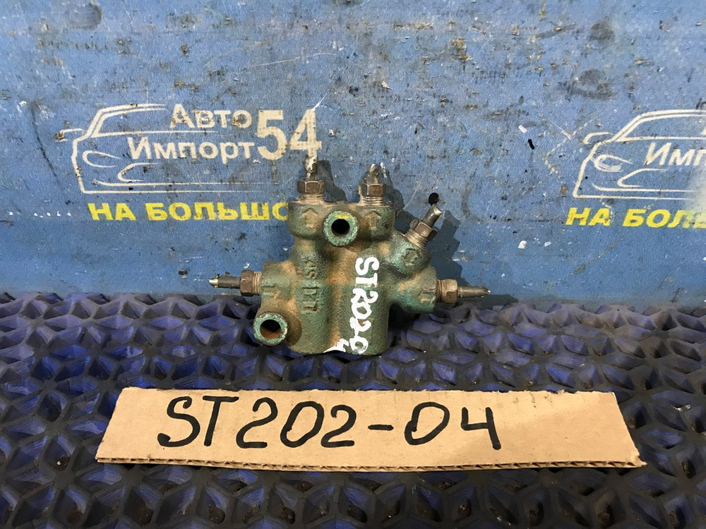 Распределитель тормозной TOYOTA CARINA ED 1994