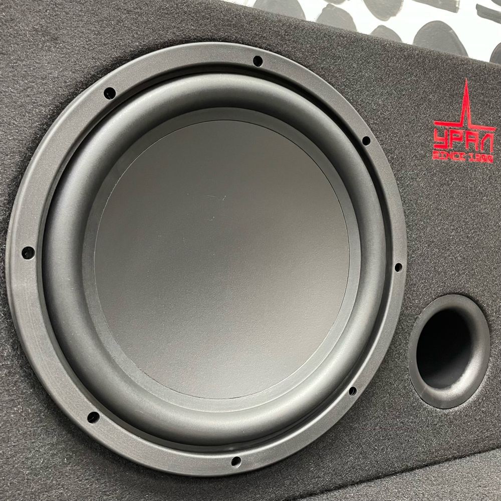 Автосабвуфер URAL Че Гевара Активный,корпусной (30см/12")