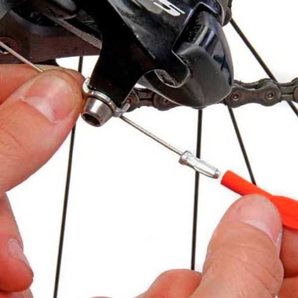 Замена тросика или рубашки тормоза или переключателя скоростей