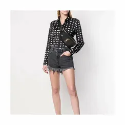 Поясная сумка Saint Laurent Cassandre Classic из кожи черный
