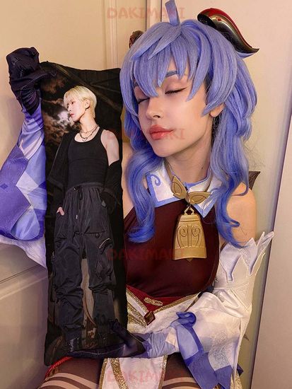 Мини дакимакура Кан Есан из Эйтиз арт. M1059, 60х20 см