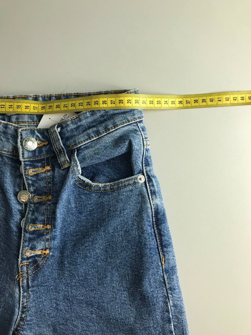 Джинсы Pull&Bear модные, маркировка 32, визуально на 38 размер