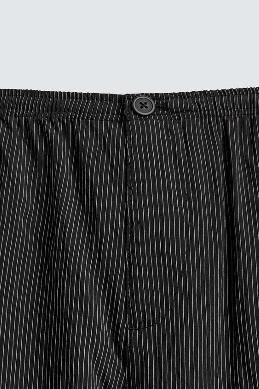 ZARA СТРУЯЩИЕСЯ БРЮКИ В ПОЛОСКУ, ЧЕРНЫЙ