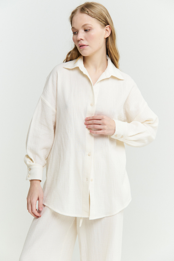 Муслиновый костюм сливочный в 44 размере