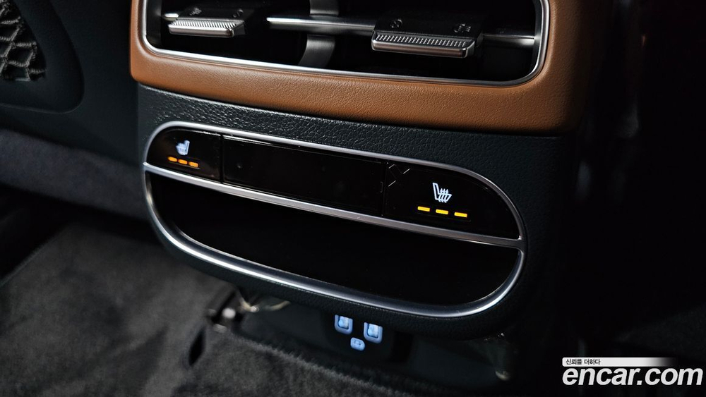 Genesis GV70 2.5T Бензин AWD (01.2023)