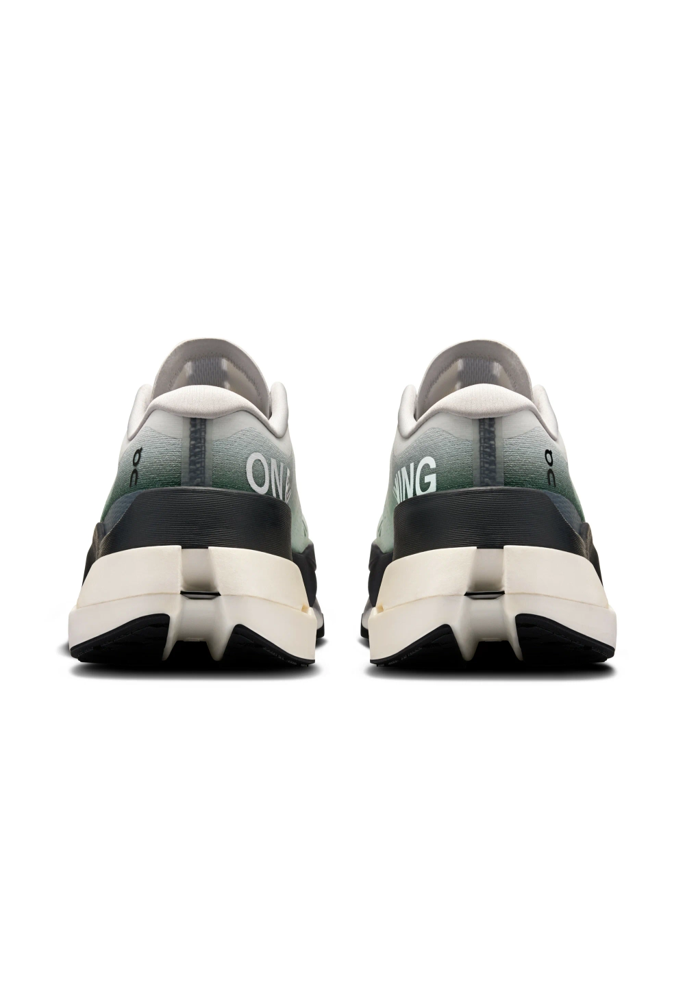 Кроссовки для бега On Cloudboom Max white