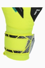 Вратарские перчатки Reusch Attrakt Freegel Silver Junior