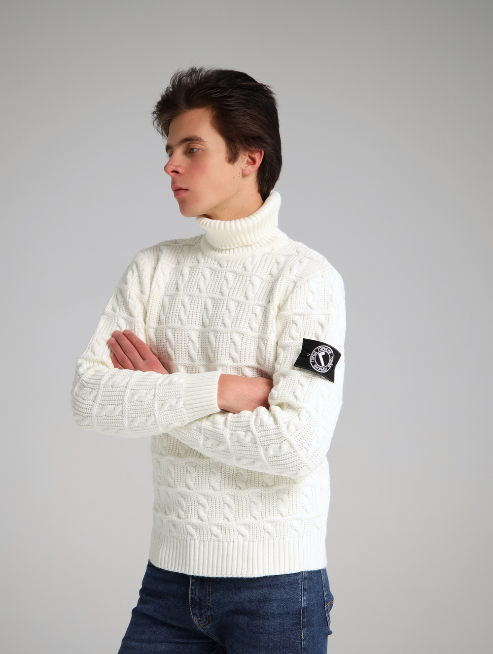 Свитер с патчем Город Горький белый